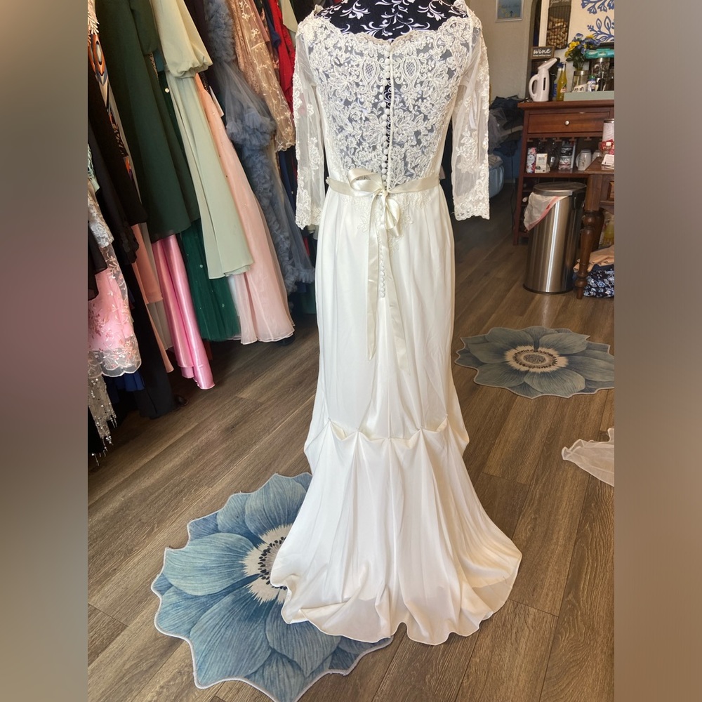 Destiny Wedding Dress - Picture 5 of 8